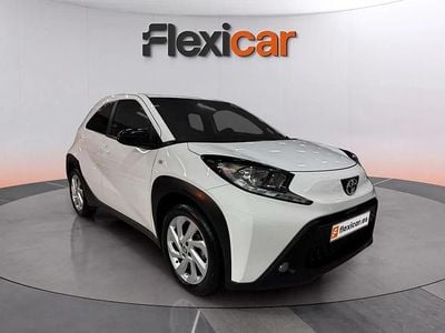 Usado Toyota Aygo X 72 CV (52 kW) 2024 Blanco SUV