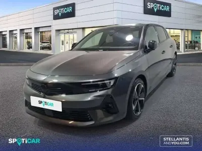 Usado Opel Astra 131 CV (96 kW) 2025 Gris Utilitario
