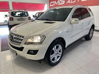 Usado Mercedes ML300 190 CV (139 kW) 2009 Blanco SUV