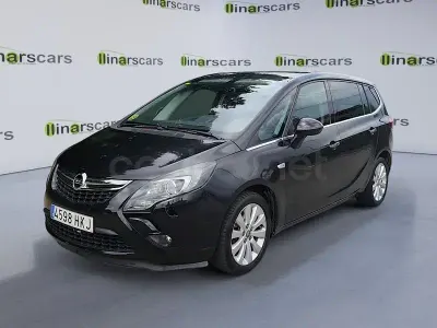 Usado Opel Zafira Tourer Excellence 130 CV (95 kW) 2012 Negro Monovolumen