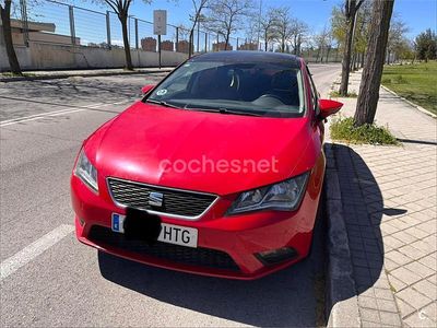 Usado Seat Leon Style 105 CV (77 kW) 2013 Rojo Berlina