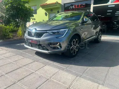 Usado Renault Arkana Equilibre 145 CV (106 kW) 2023 Gris / plata SUV