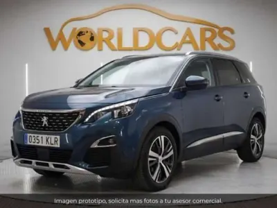 Usado Peugeot 5008 Allure 131 CV (96 kW) 2018 Azul SUV