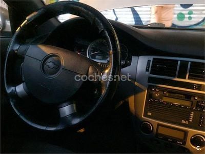 Usado Chevrolet Nubira CDX 121 CV (88 kW) 2007 Beige Berlina