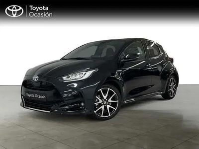 Usado Toyota Yaris Hybrid Style 116 CV (85 kW) 2022 Negro