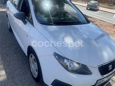 Usado Seat Ibiza ST Reference 75 CV (55 kW) 2012 Blanco Familiar