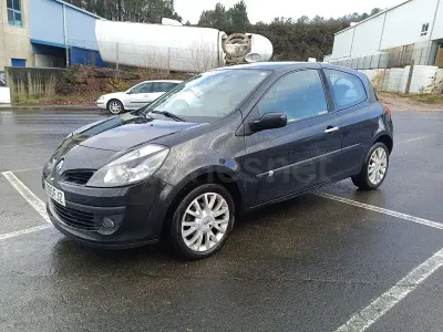 Usado Renault Clio II Expression 70 CV (51 kW) 2006 Negro Berlina
