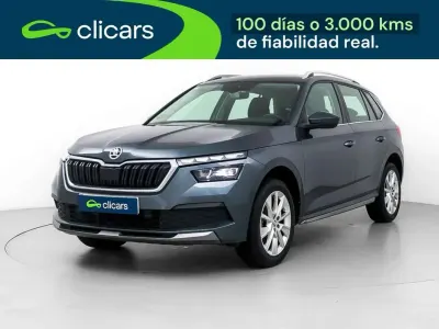 Usado Skoda Kamiq Style 116 CV (85 kW) 2020 Gris SUV