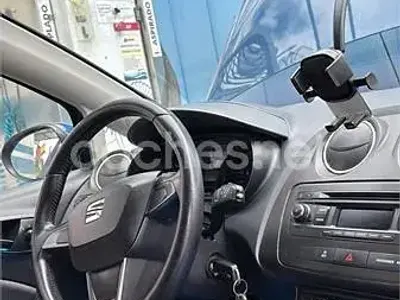 Usado Seat Ibiza ST Crono 90 CV (66 kW) 2015 Azul Familiar