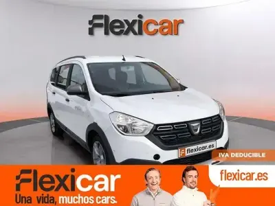 Usado Dacia Lodgy Comfort 115 CV (84 kW) 2022 Blanco Monovolumen