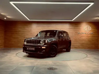 Usado Jeep Renegade Sport 120 CV (88 kW) 2018 Gris / plata SUV