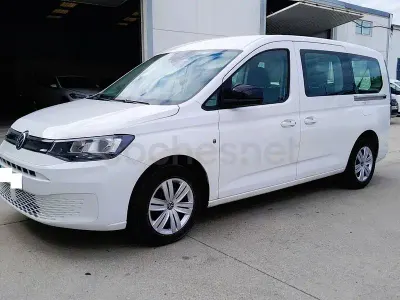 Usado VW Caddy Trendline 102 CV (75 kW) 2024 Blanco Monovolumen