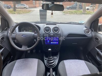 Negro Usado 2006 Ford Fiesta Ambiente Berlina | 2800 € (Precio justo)