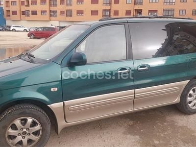 Usado Kia Carnival LX 144 CV (105 kW) 2006 Verde Monovolumen