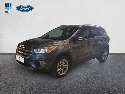 Usado Ford Kuga Titanium 150 CV (110 kW) 2017 Gris / plata SUV