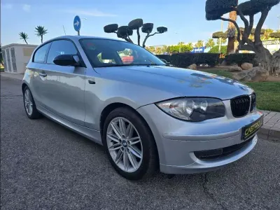 Usado BMW 120 177 CV (130 kW) 2007 Gris Utilitario