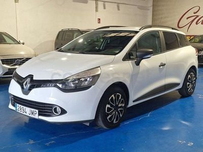 Usado Renault Clio GrandTour LIMITED 75 CV (55 kW) 2016 Blanco Familiar