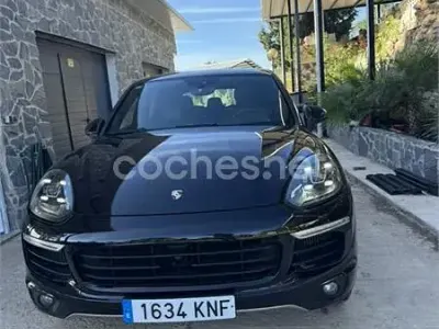 Usado Porsche Cayenne 385 CV (283 kW) 2015 Granate SUV