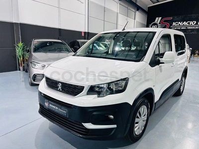 Usado Peugeot Rifter Active 100 CV (73 kW) 2021 Blanco Monovolumen