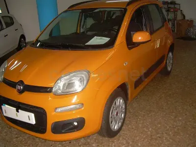 Usado Fiat Panda Lounge 69 CV (50 kW) 2019 Naranja Utilitario
