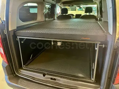 Usado Peugeot Rifter Active 100 CV (73 kW) 2020 Blanco Monovolumen