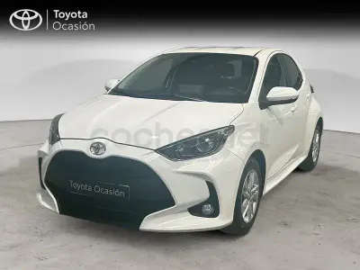 Usado Toyota Yaris 125 CV (91 kW) 2023 Blanco Utilitario