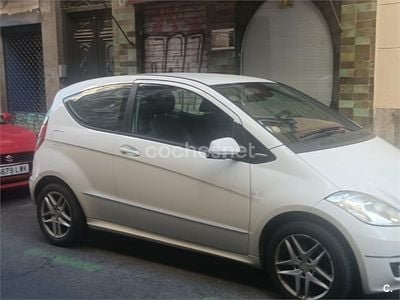 Blanco Usado 2010 Mercedes A180 Avantgarde Berlina | 3000 € (Super precio)