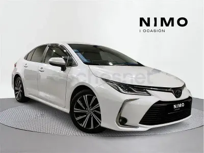 Usado Toyota Corolla Style 140 CV (102 kW) 2022 Blanco Berlina