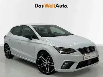 Usado Seat Ibiza FR 150 CV (110 kW) 2021 Blanco Utilitario