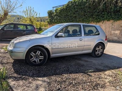 Usado VW Golf IV Conceptline 105 CV (77 kW) 2002 Gris / plata Berlina