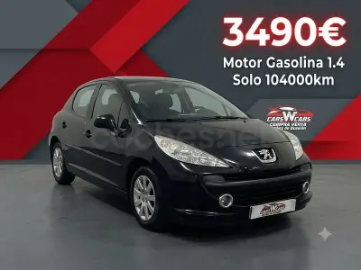 Usado Peugeot 207 75 CV (55 kW) 2010 Negro Berlina