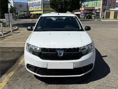 Usado Dacia Logan Ambiance 73 CV (53 kW) 2017 Blanco Berlina