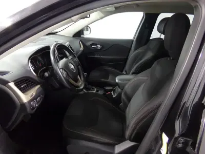 Usado Jeep Cherokee Longitude 170 CV (125 kW) 2015 Negro SUV