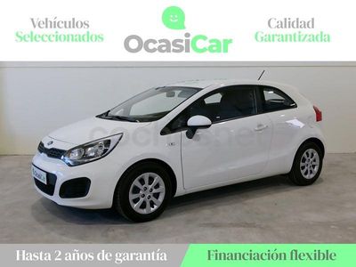 Usado Kia Rio 85 CV (62 kW) 2015 Blanco Berlina