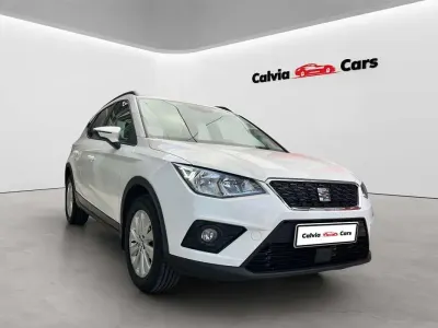 Usado Seat Arona Xperience 110 CV (80 kW) 2021 Blanco SUV