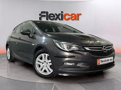 Usado Opel Astra Business 110 CV (80 kW) 2016 Gris Berlina