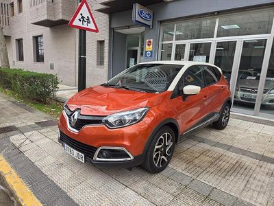 Usado Renault Captur Zen 120 CV (88 kW) 2015 Naranja SUV