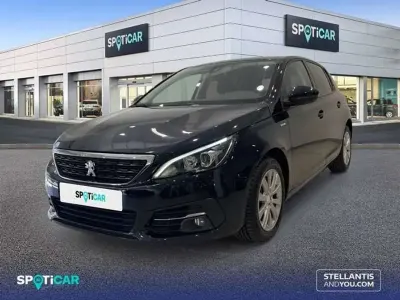 Usado Peugeot 308 Style 101 CV (74 kW) 2018 Negro Berlina