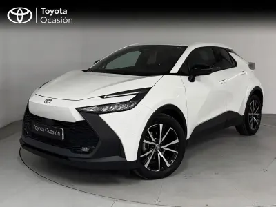 Käytetty Toyota C-HR Advance 140 HP (102 kW) 2024 Valkoinen Katumaasturi