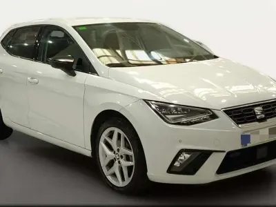 Usado Seat Ibiza Reference 95 CV (69 kW) 2018 Blanco Utilitario