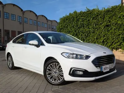 Usado Ford Mondeo Titanium 150 CV (110 kW) 2020 Blanco Berlina