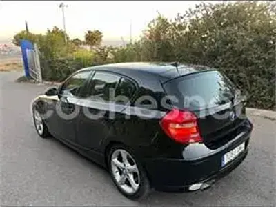Usado BMW 118 143 CV (105 kW) 2009 Negro Utilitario
