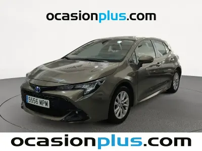 Używany Toyota Corolla Active 140 KM (102 kW) 2024 Brązowy Sedan/Limuzyna