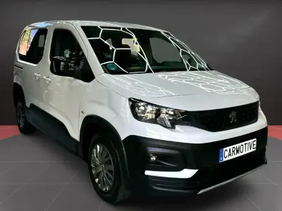 Usado Peugeot Rifter Active 102 CV (75 kW) 2022 Blanco Monovolumen