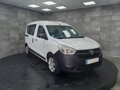 Usado Dacia Dokker Ambiance 102 CV (75 kW) 2019 Monovolumen