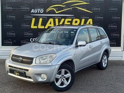 Gris / plata Usado 2005 Toyota RAV4 Sol SUV | 6950 € (Precio justo)