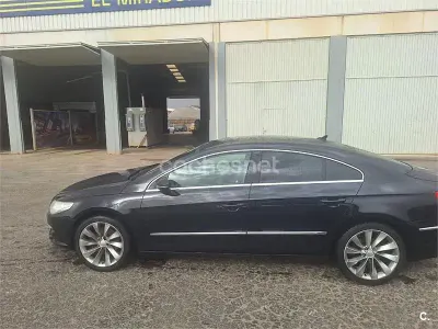 Usado VW CC 160 CV (117 kW) 2012 Negro Berlina