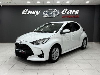 Blanco Usado 2024 Toyota Yaris Berlina | 18.995 € (Precio justo)
