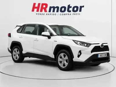 Begagnad Toyota RAV4 Hybrid Business Edition 218 HK (160 kW) 2021 Vit SUV