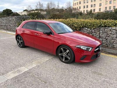 Usado Mercedes A180 116 CV (85 kW) 2019 Rojo Utilitario